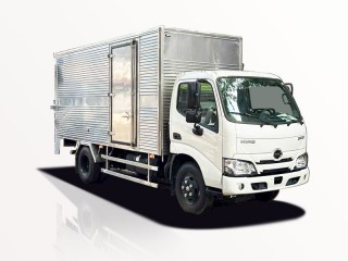Xe Tải Hino XZU650L Euro 5 3.5 Tấn Thùng Kín