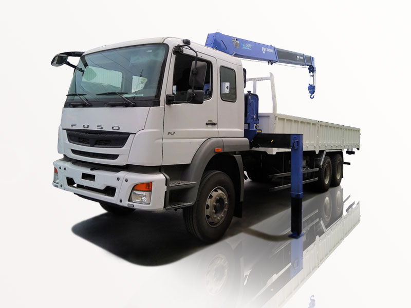 Xe Tải Fuso 3 Chân 13 Tấn Gắn Cẩu Tadano 5 Tấn 5 Khúc