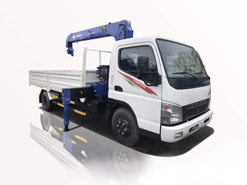 Xe Tải Fuso 4 Tấn Gắn Cẩu Tadano 3 Tấn 4 Khúc