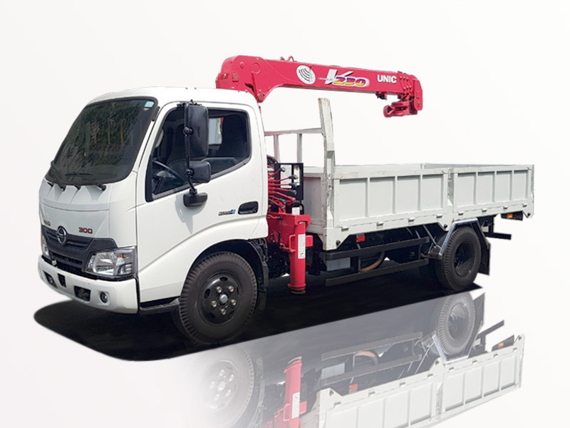 Xe Tải Hino 1.2T - 1T2 - 1.2 Tấn XZU650 Gắn Cẩu Unic 2 Tấn 3 Khúc URV233