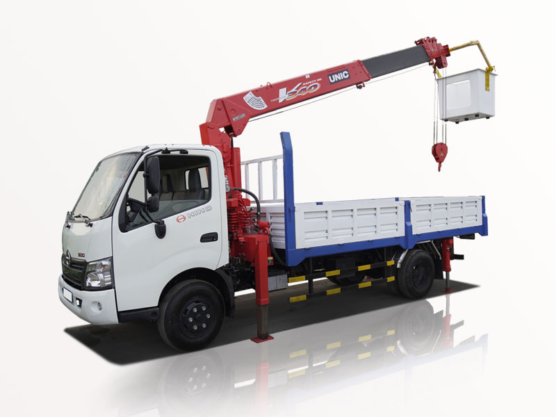 Xe Cẩu Hino XZU720L 2T5 Gắn Cẩu Unic 3 Tấn 5 Khúc