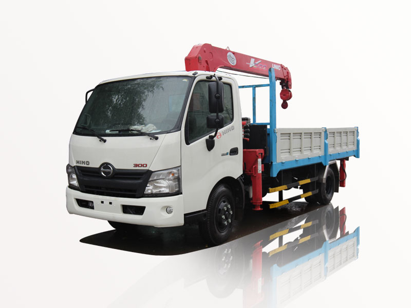 Xe Tải Hino XZU730L 3.5T - 3T5 - 3.5 Tấn Gắn Cẩu Unic 3 Tấn 4 Khúc