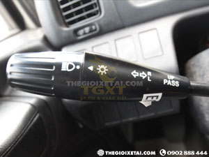 1-cong-tac-den-xe-tai-Hino-FC
