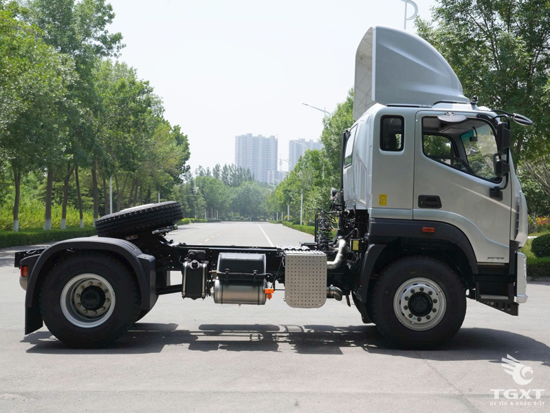 Đầu K&eacute;o FOTON MA5 Auman FV270 4 x 2 Cầu L&aacute;p