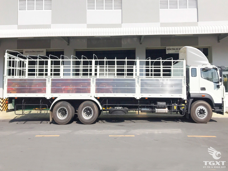 Xe Tải Foton Auman C240 Th&ugrave;ng Bạt