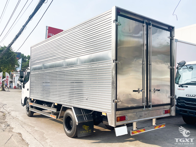Xe Tải Hino XZU720L Euro 5 3.5 Tấn Th&ugrave;ng K&iacute;n