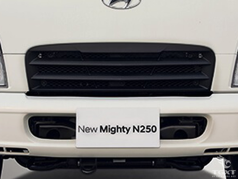 Xe Tải Hyundai New Mighty N250 2.4 Tấn Thùng Bạt