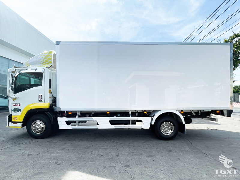 Xe Tải Isuzu FRR90LE5 6.5 Tấn Th&ugrave;ng Bảo &Ocirc;n