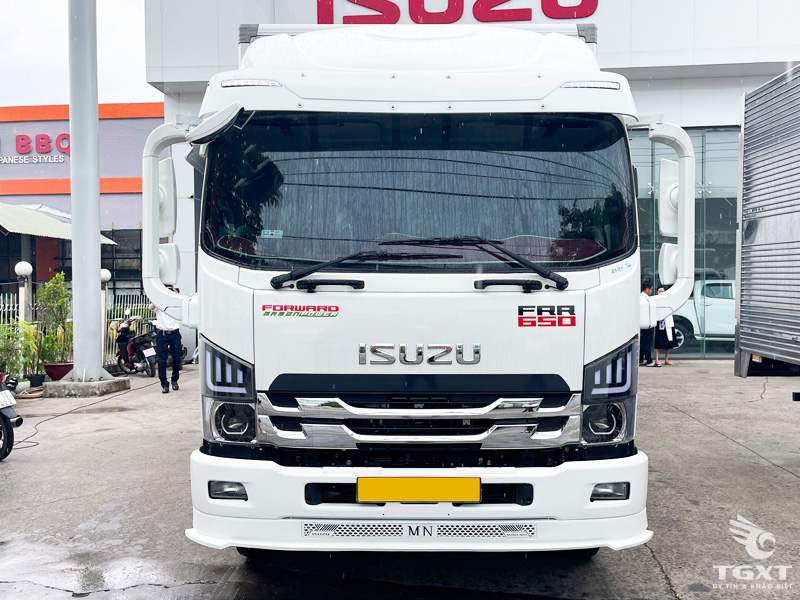 Xe Tải Isuzu FRR90QE5 5.5 Tấn Th&ugrave;ng Bảo &Ocirc;n Oxy