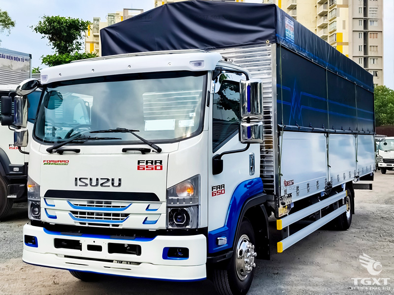 Xe Tải Isuzu FRR90QE5 6 Tấn Thùng Bạt