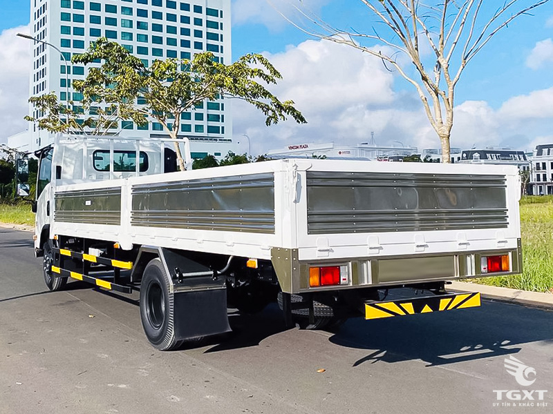 Xe Tải Isuzu NQR75LE5 5.5 Tấn Th&ugrave;ng Lửng