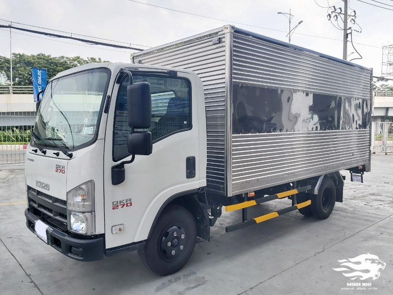 Xe Tải Isuzu QMR77HE4 2.5 tấn Thùng kín