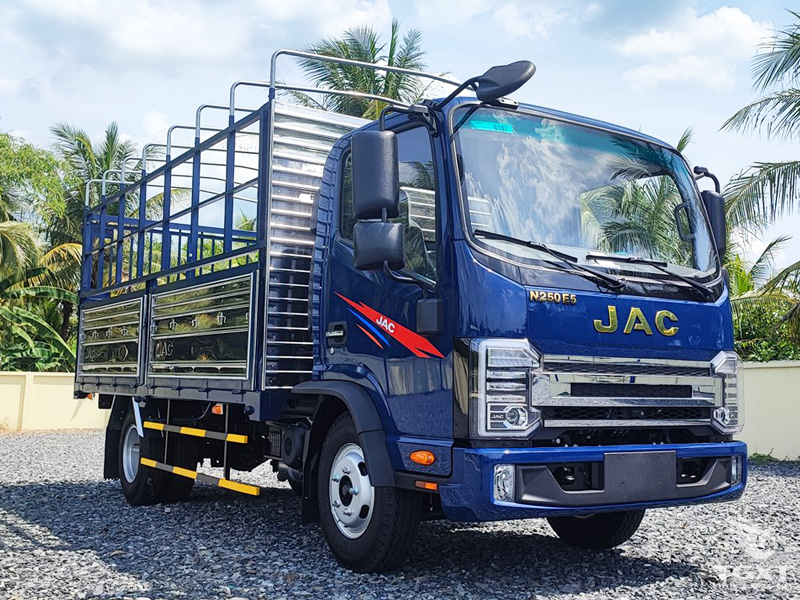 Giá Xe Tải Jac N250S Pro E5 Thùng Bạt Tải Trọng 2.5 Tấn