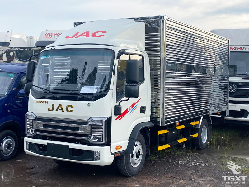 Gi&aacute; Xe Tải Jac N250S Pro E5 Th&ugrave;ng K&iacute;n Tải Trọng 2.5 Tấn